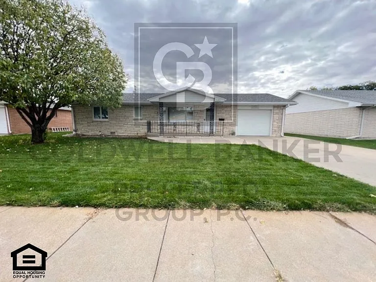 1202 Bel Aire Rd — Photo 3