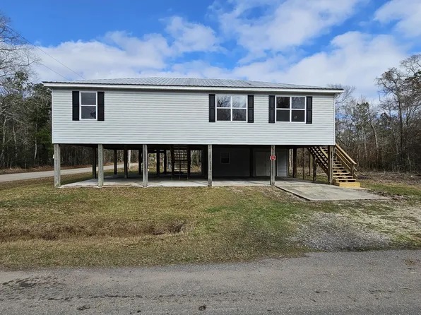 4136 Coral St, Bay Saint Louis, MS 39520