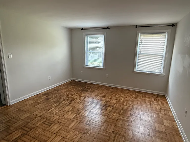3917 Cutshaw Ave — Photo 7