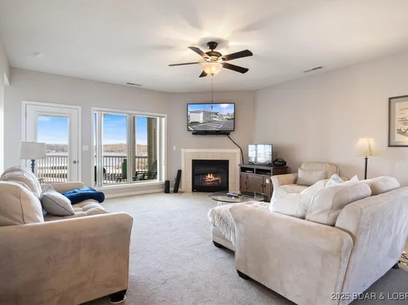 398 Regatta Bay Dr Unit 3B, Lake Ozark, MO 65049