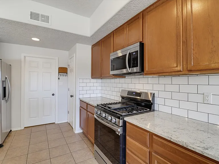 6278 Nardos Rd NW — Photo 10