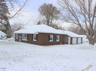 411 Adrian St, Jonesville, MI