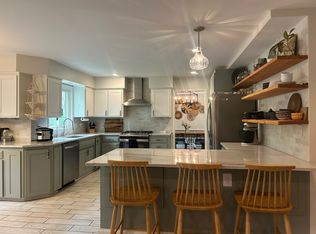 12708 Fontana St, Leawood, KS 66209