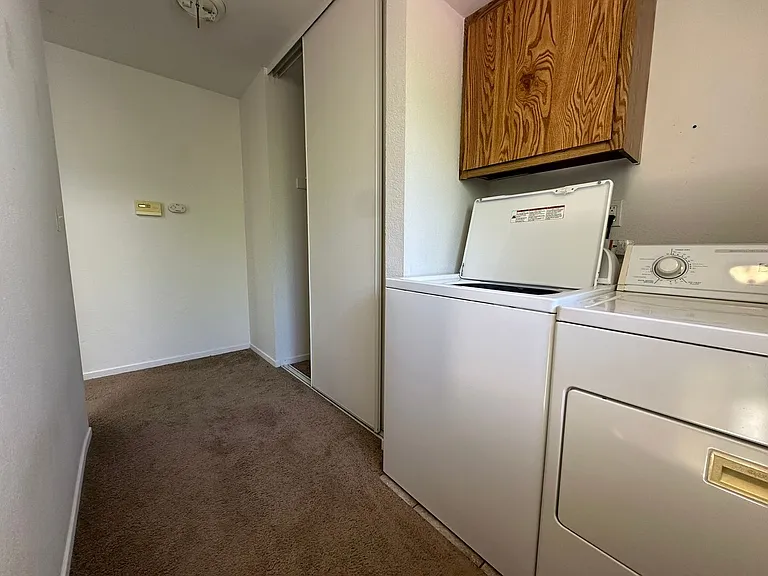 3337-3339 La Canada Dr — Photo 20