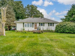 2128 Doty Rd, Monroe, MI 48162