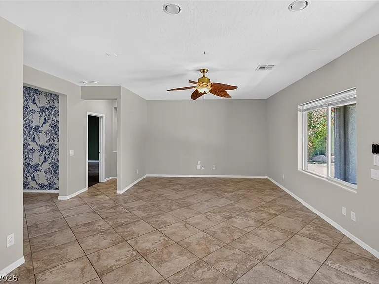 8606 Kennedy Heights Ct — Photo 12