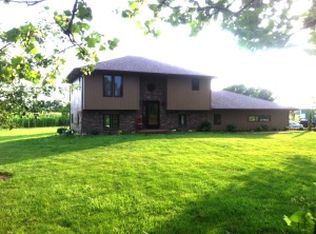 15555 N Route V, Hallsville, MO 65255