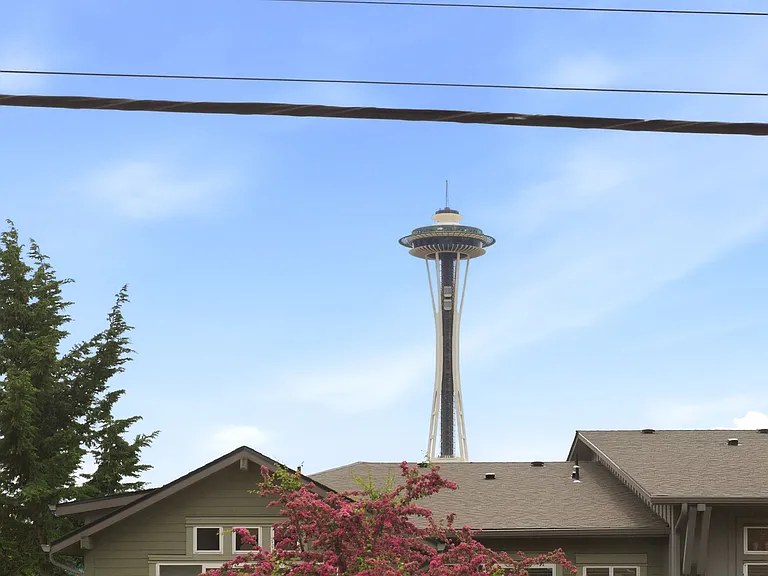 372 Aloha St — Photo 24