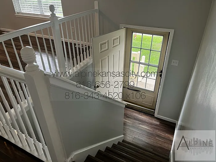 3211 NE 82nd Ter — Photo 3