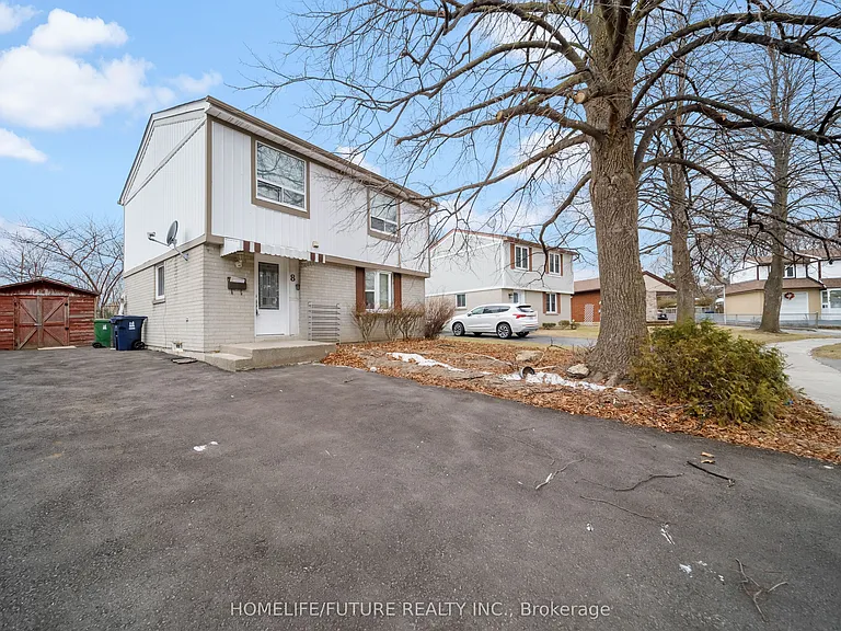 8 Coltman Cres — Photo 3