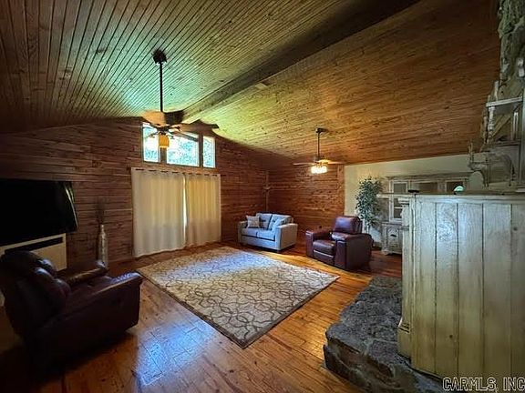 4th image of 24 Barrett Ln