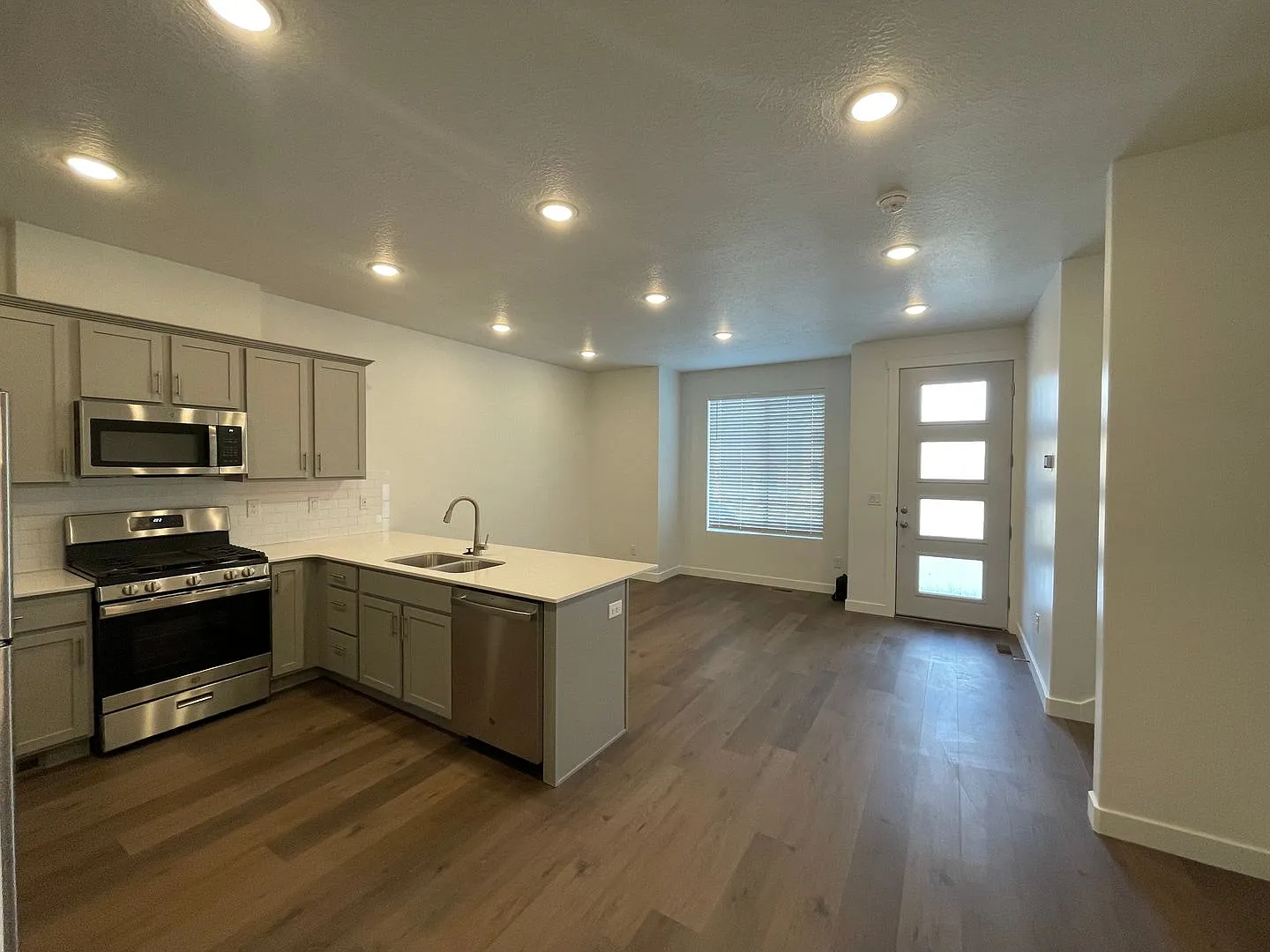 Coyote Ridge Townhome (2 bedroom) — Photo 2