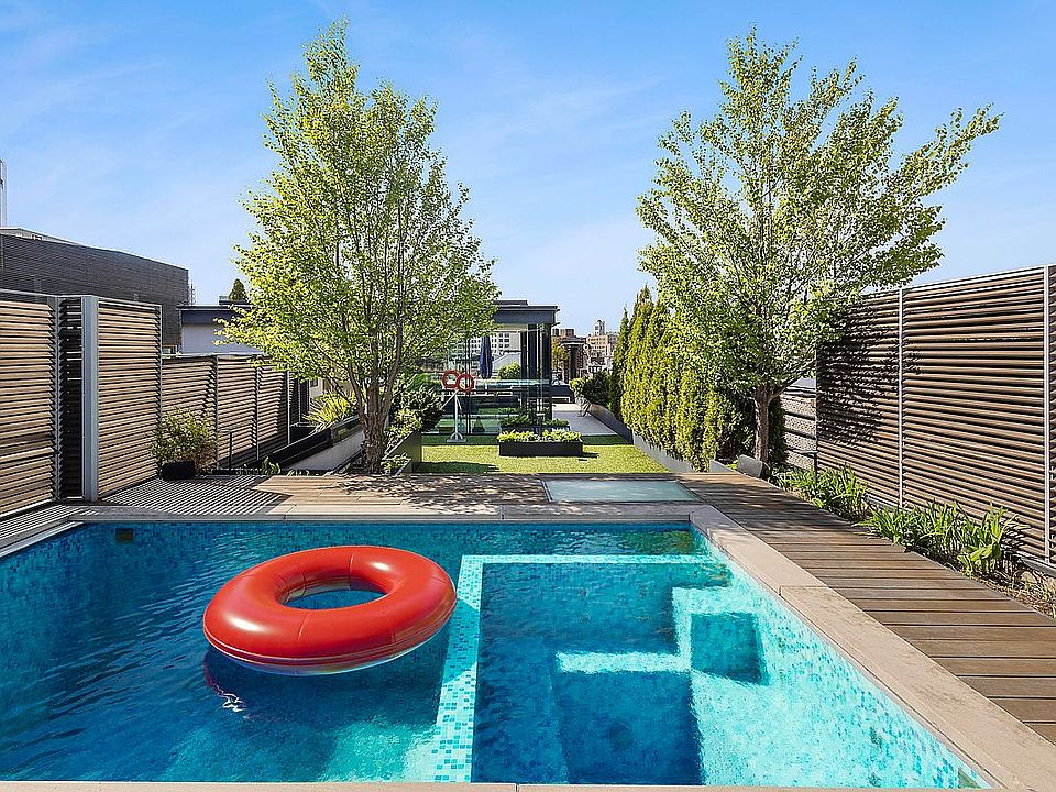 1st image of 459 W Broadway Unit Penthouse N
