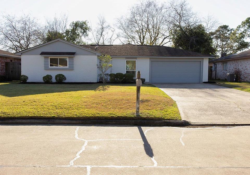 1st image of 16614 Forest Bend Ave