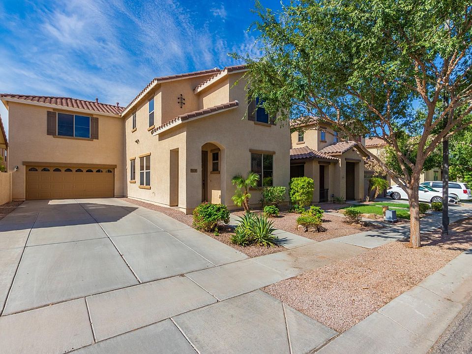 1st image of 3331 E Carla Vista Dr