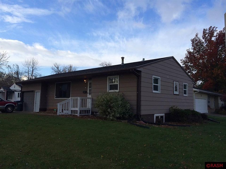 1st image of 317 E Barck Ave