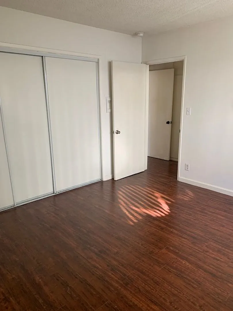 j3515 — Photo 2