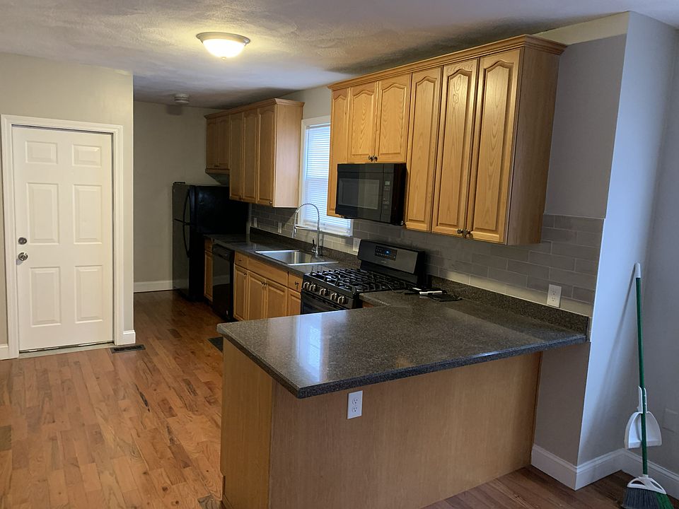 1st image of 15-17 Lorna Rd #1