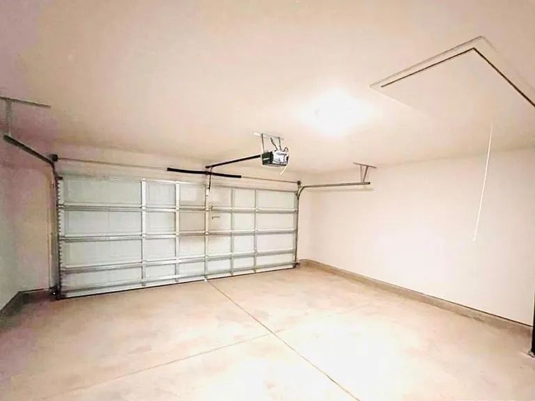 110 Shallow Dr — Photo 13