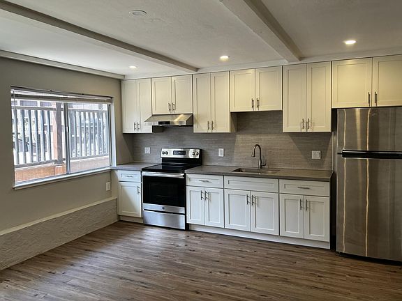 2nd image of 389 Cypress Ave