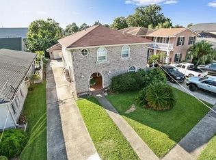 4420 Lake Villa Dr, Metairie, LA 70002