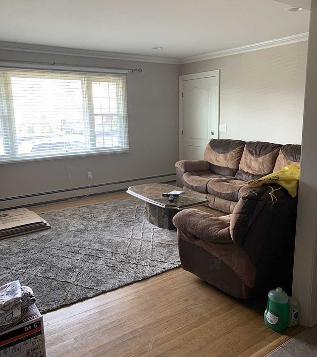 2nd image of 26 Cottage Pl Floor 1