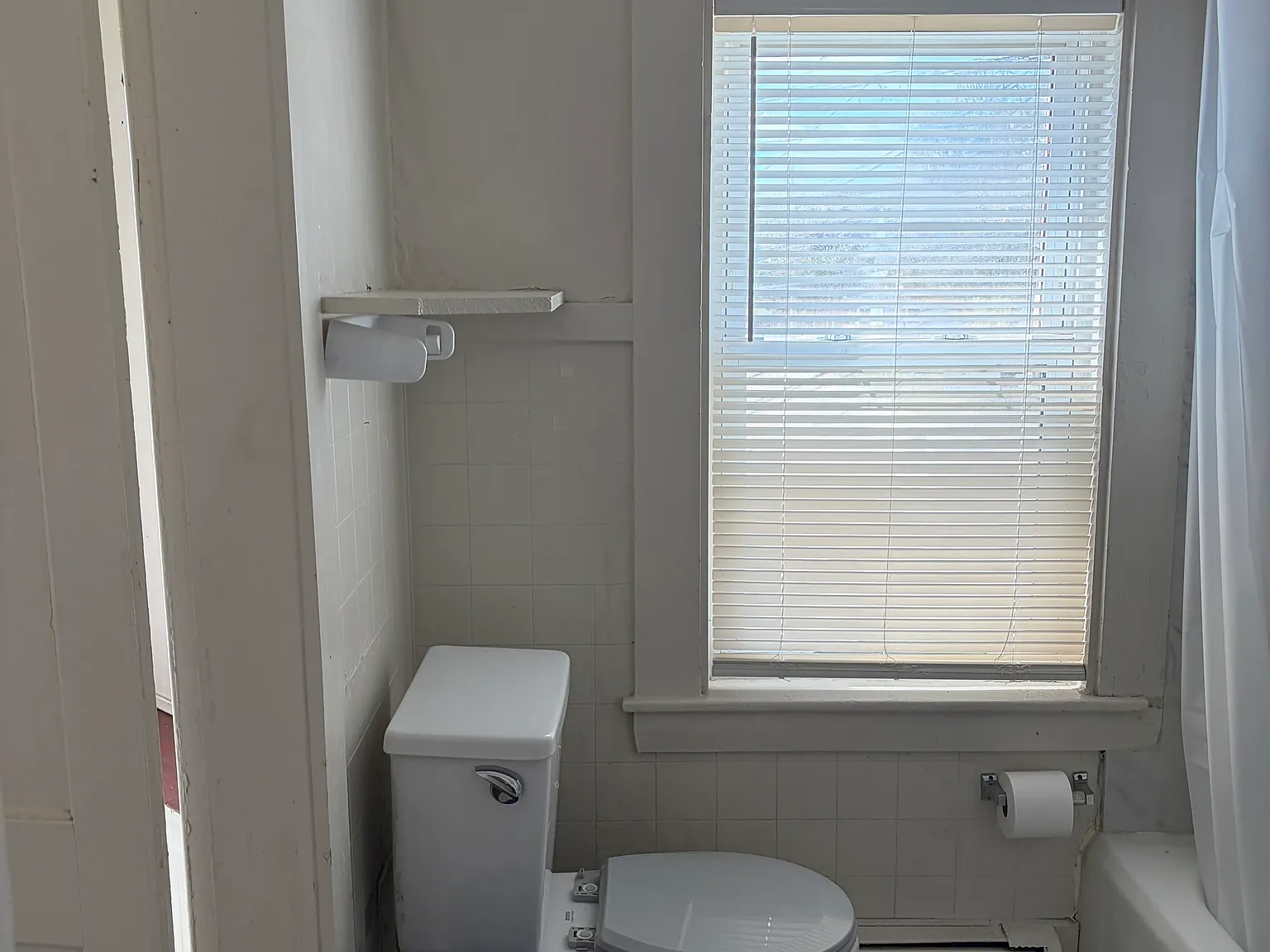 2 bed, $2,500 — Photo 2