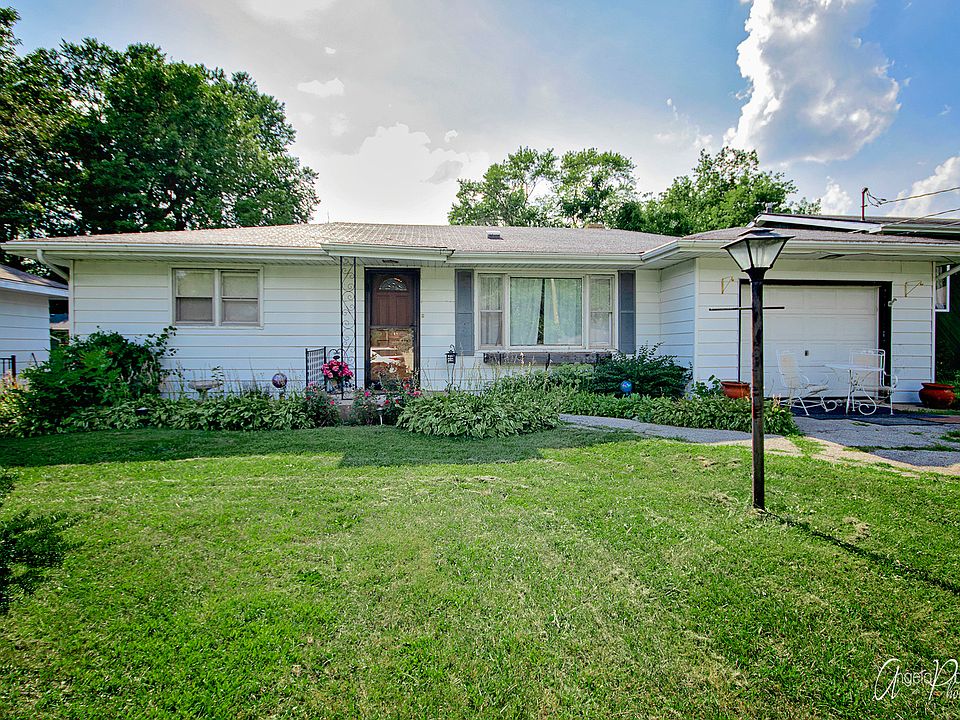 1st image of 34456 N Lake Shore Dr