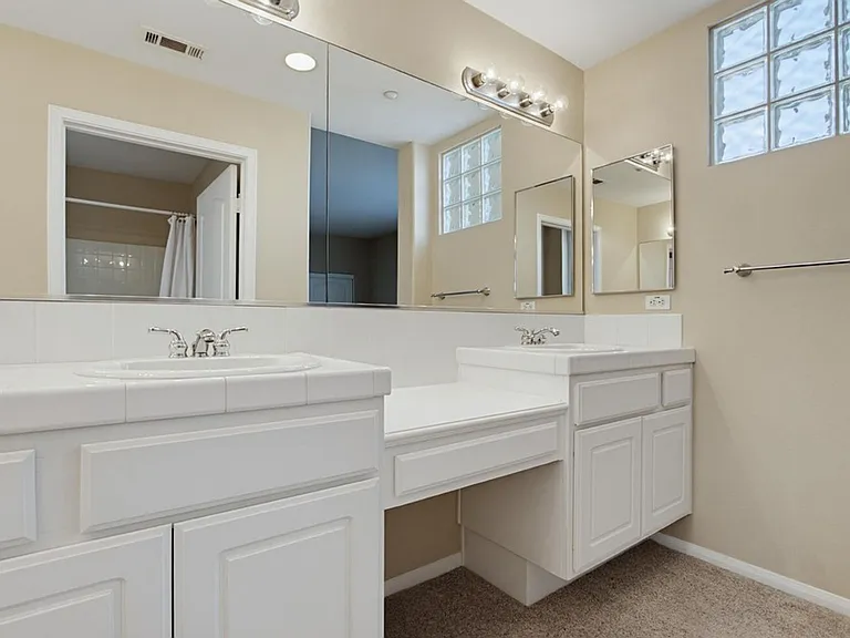 823 Kalpati Cir #201 — Photo 33