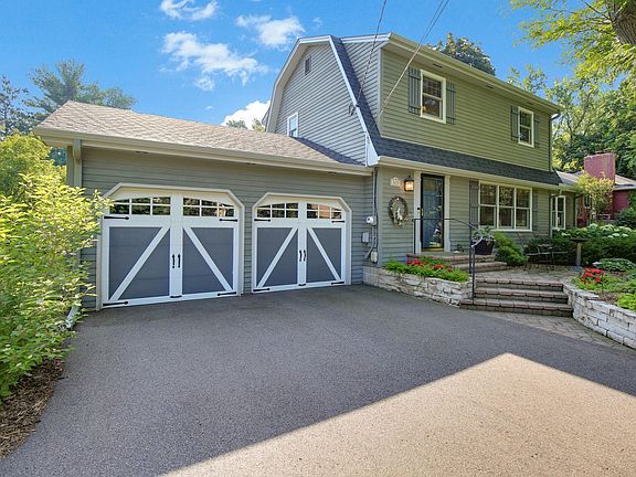 2nd image of 3629 Farmington Rd