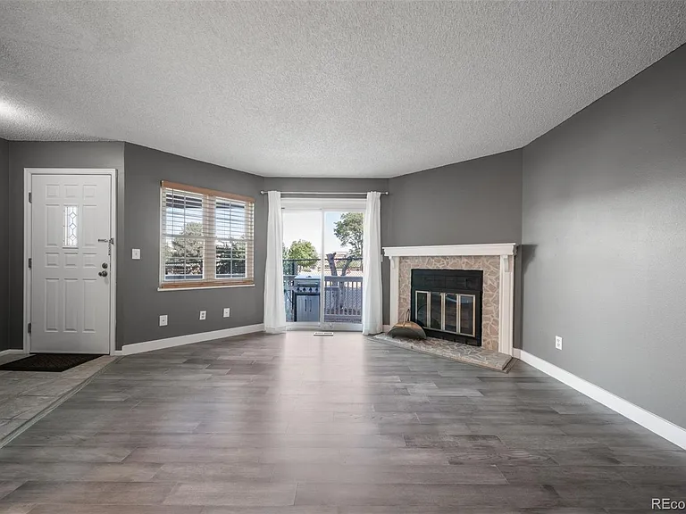 12645 E Pacific Cir #E — Photo 10