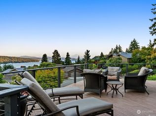 15837 36th Ave NE, Seattle, WA