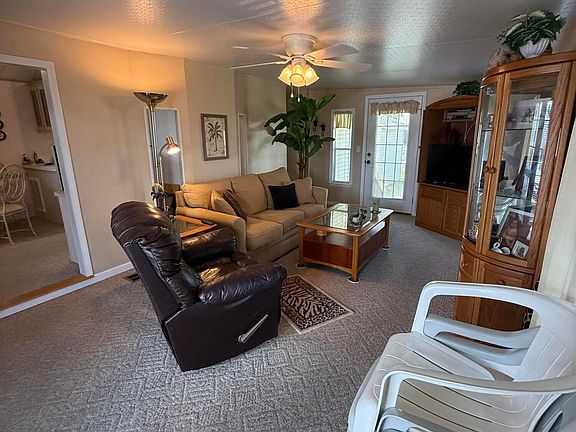 2nd image of 1219 Thomas Dr #96