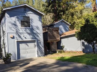 10712 River Dr, Forestville, CA 95436