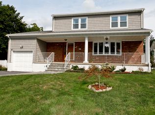 1 Palisade Ave, White Plains, NY 10607