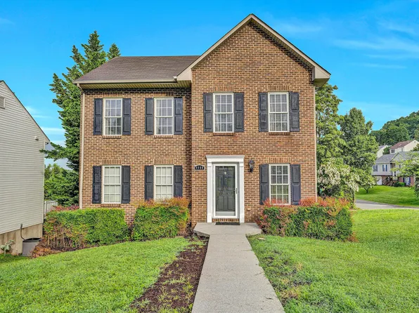 4980 Pine Glen Rd NE, Roanoke, VA 24019