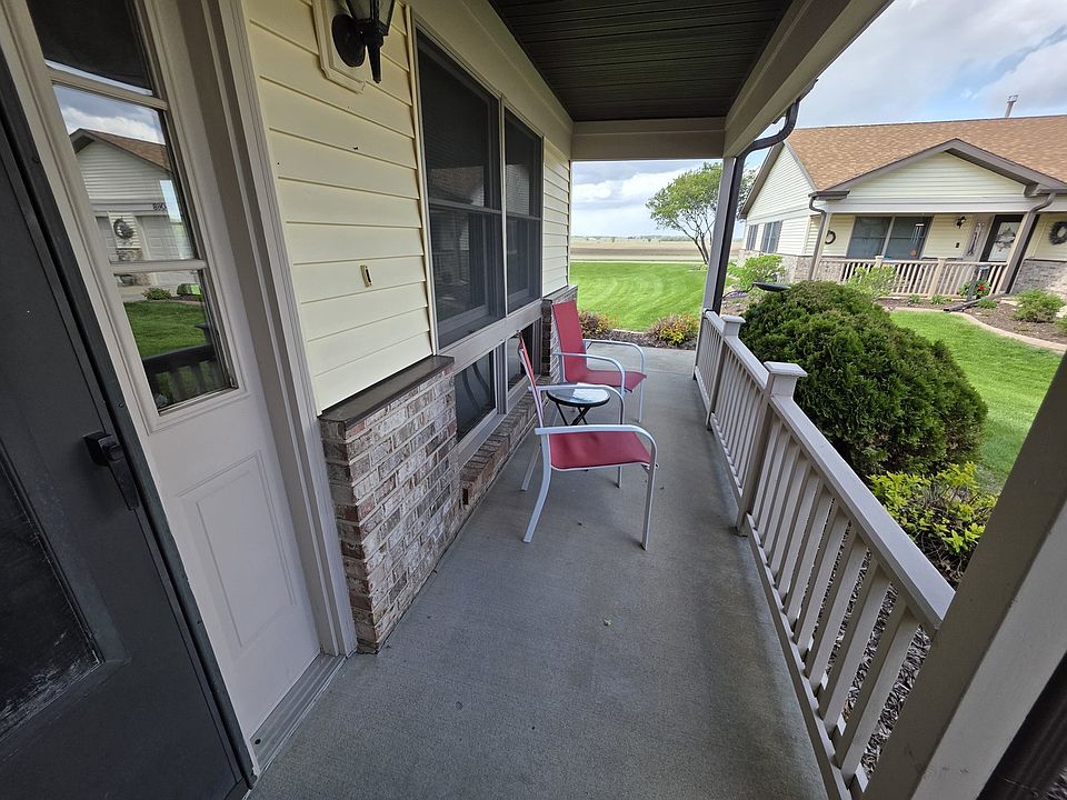 2503 Megan Ct #B, Sterling, IL 61081 | Zillow