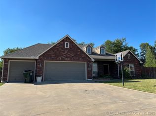 8434 N 76th East Ave, Owasso, OK 74055