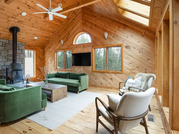 365 Deer Run, Sandisfield, MA 01255