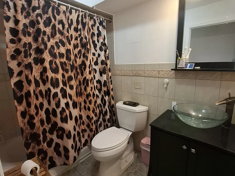 103 Jefferson Ave #1 — Photo 8