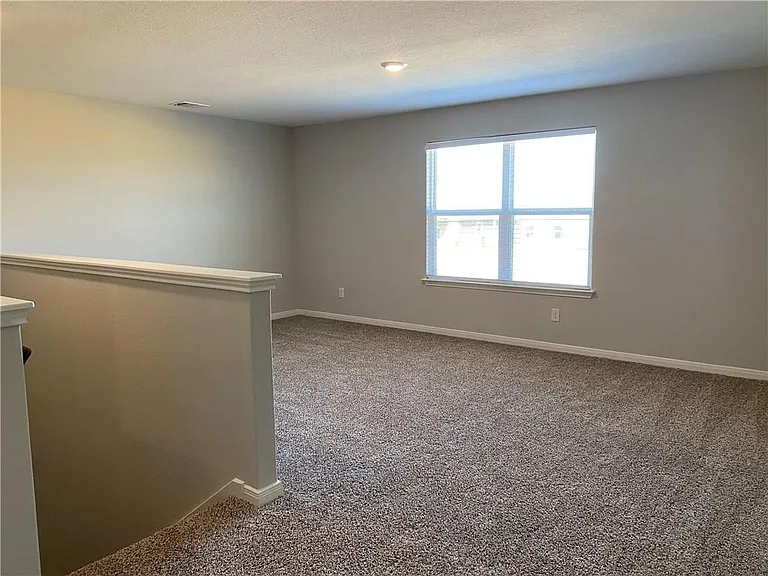297 Mount Vernon Way — Photo 16