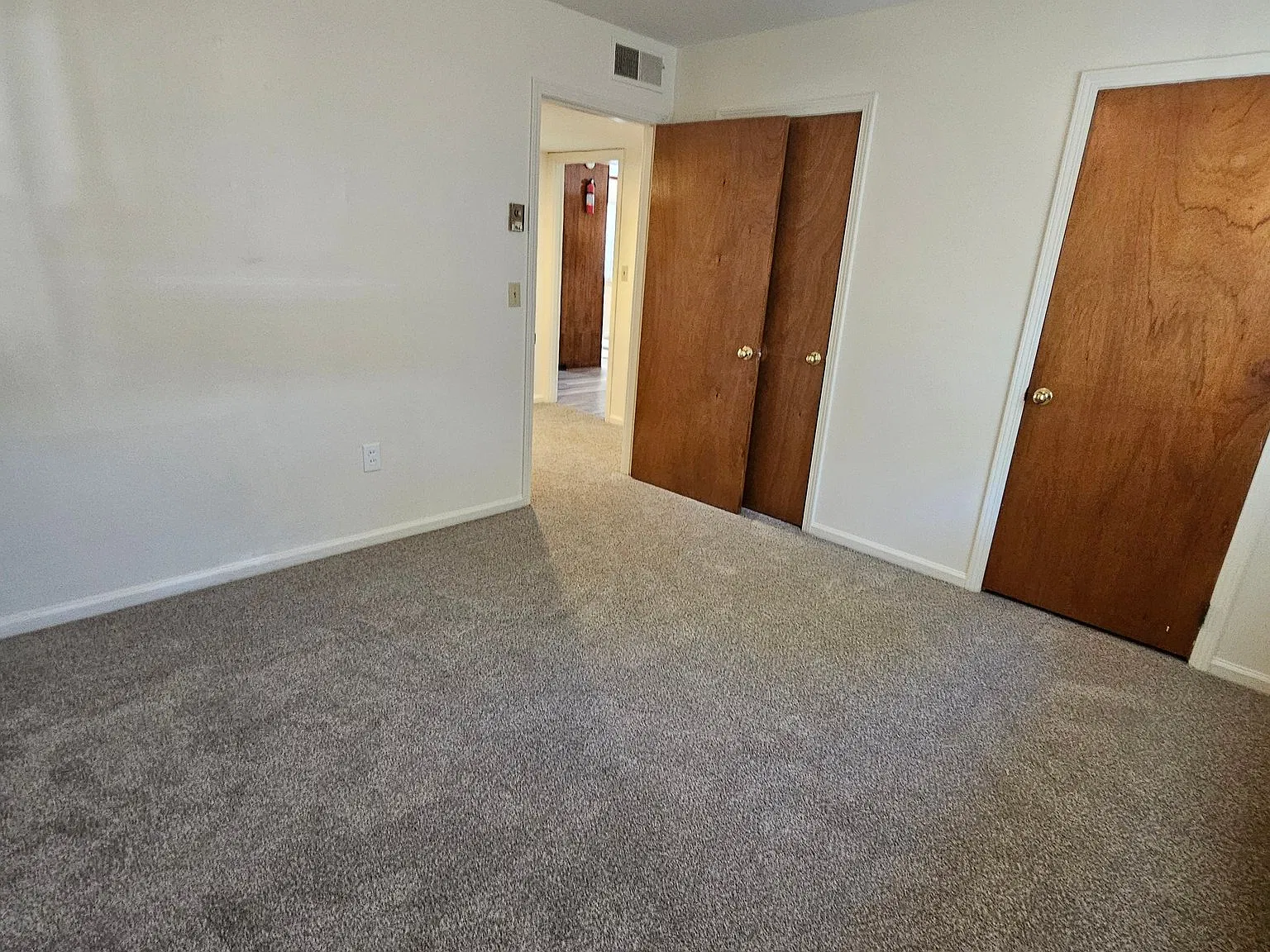 Colonial Square Apts, #3 — Photo 4