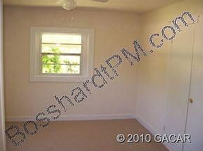 4th image of 1203B NE 7th Pl