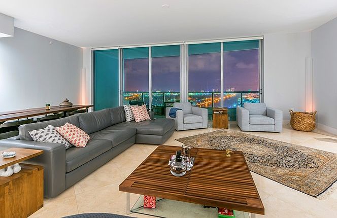 900 Biscayne Blvd # PH5901