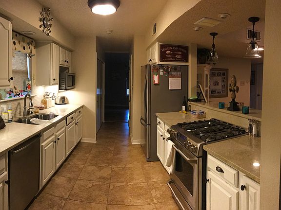 4th image of 45 Asphodel Dr
