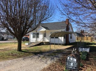 208 Sevier St, Waynesboro, TN 38485