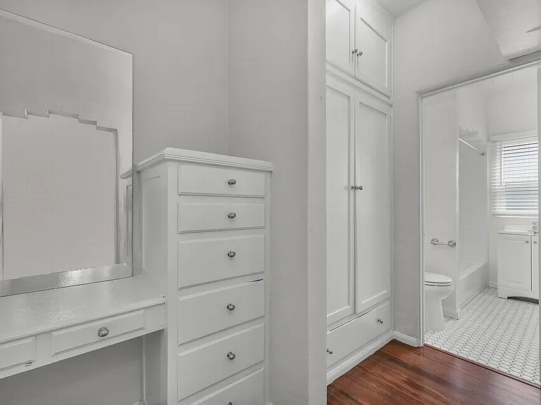 135 N La Peer Dr #7 — Photo 11