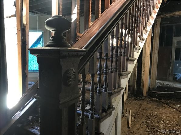 richmond-virginia-444901614 picture