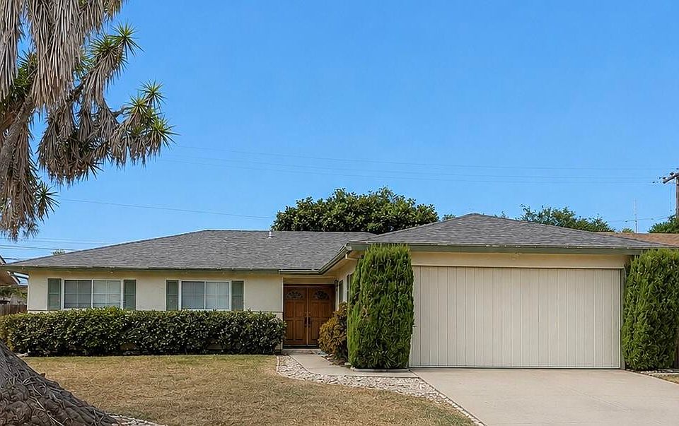 1st image of 707 La Roda Ave