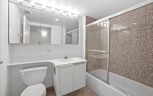 Rented by Mossanen Group | media 2